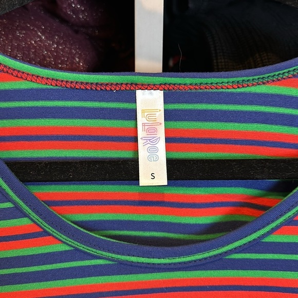 LulaRoe navy/green/red striped long sleeve scoop neck top size S - Picture 2 of 3